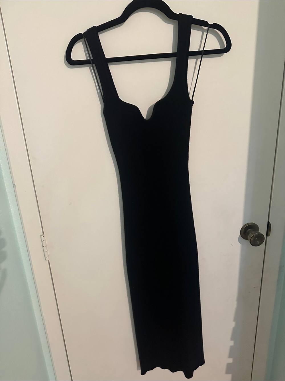 Sleeveless Black Maxi Dress with Sweetheart Neckline